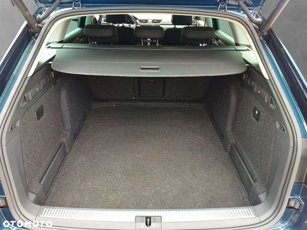 Skoda Superb 2.0 TDI SCR Style DSG - 27