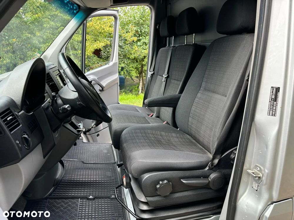 Mercedes-Benz SPRINTER - 19