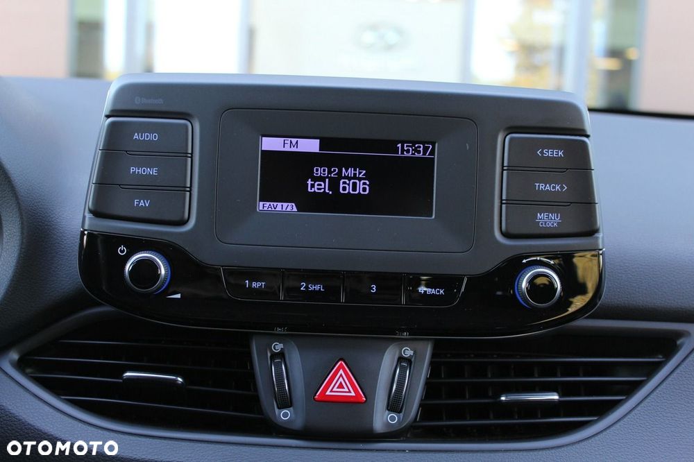 Hyundai i30 1.5 DPI Modern - 23