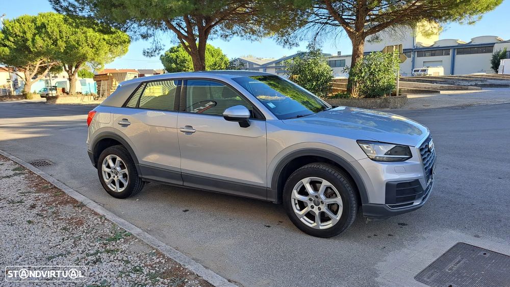 Audi Q2 1.6 TDI Design - 13