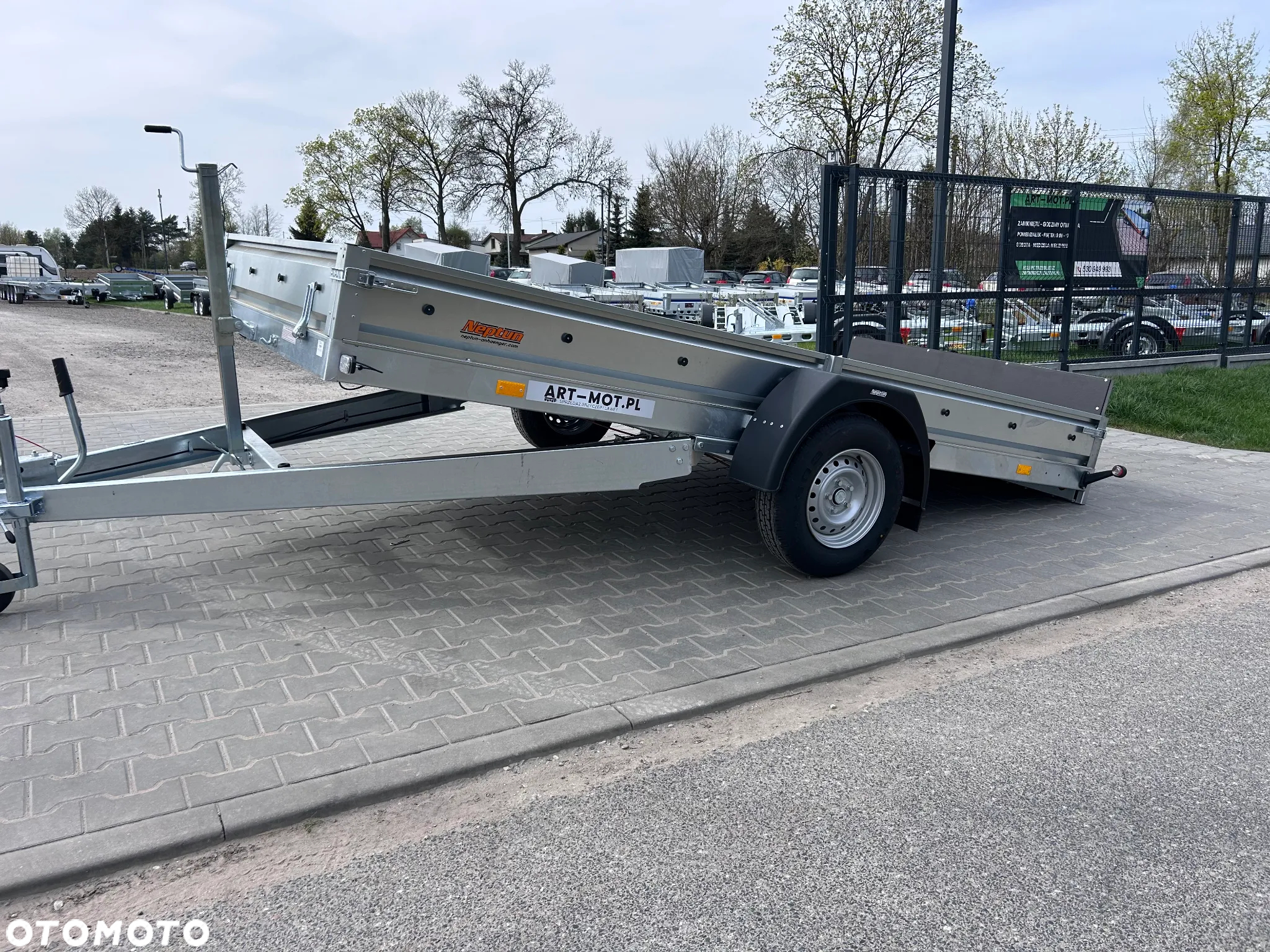 Neptun N18-380 m18 / DOSTAWA / 1800kg / UCHYLNA MECHANICZNIE / NAJAZD /GN226 - 4