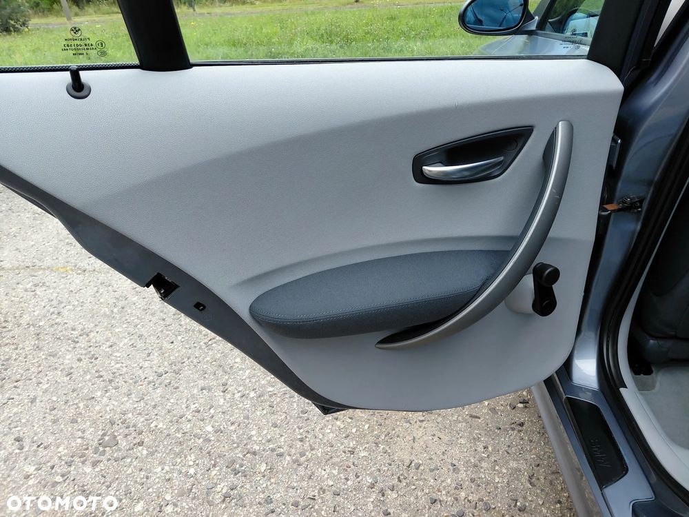 BMW Seria 1 - 13