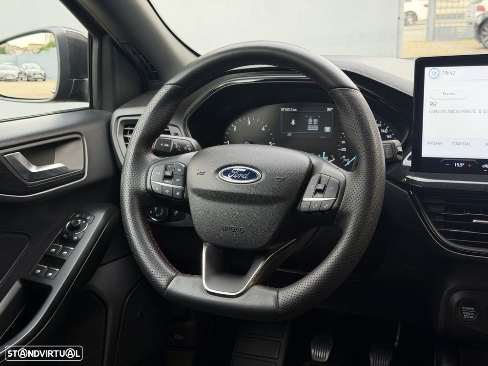 Ford Focus 1.5 TDCi EcoBlue ST-Line - 9