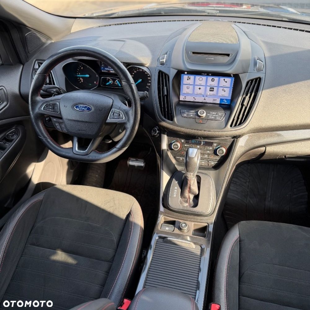 Ford Kuga - 27