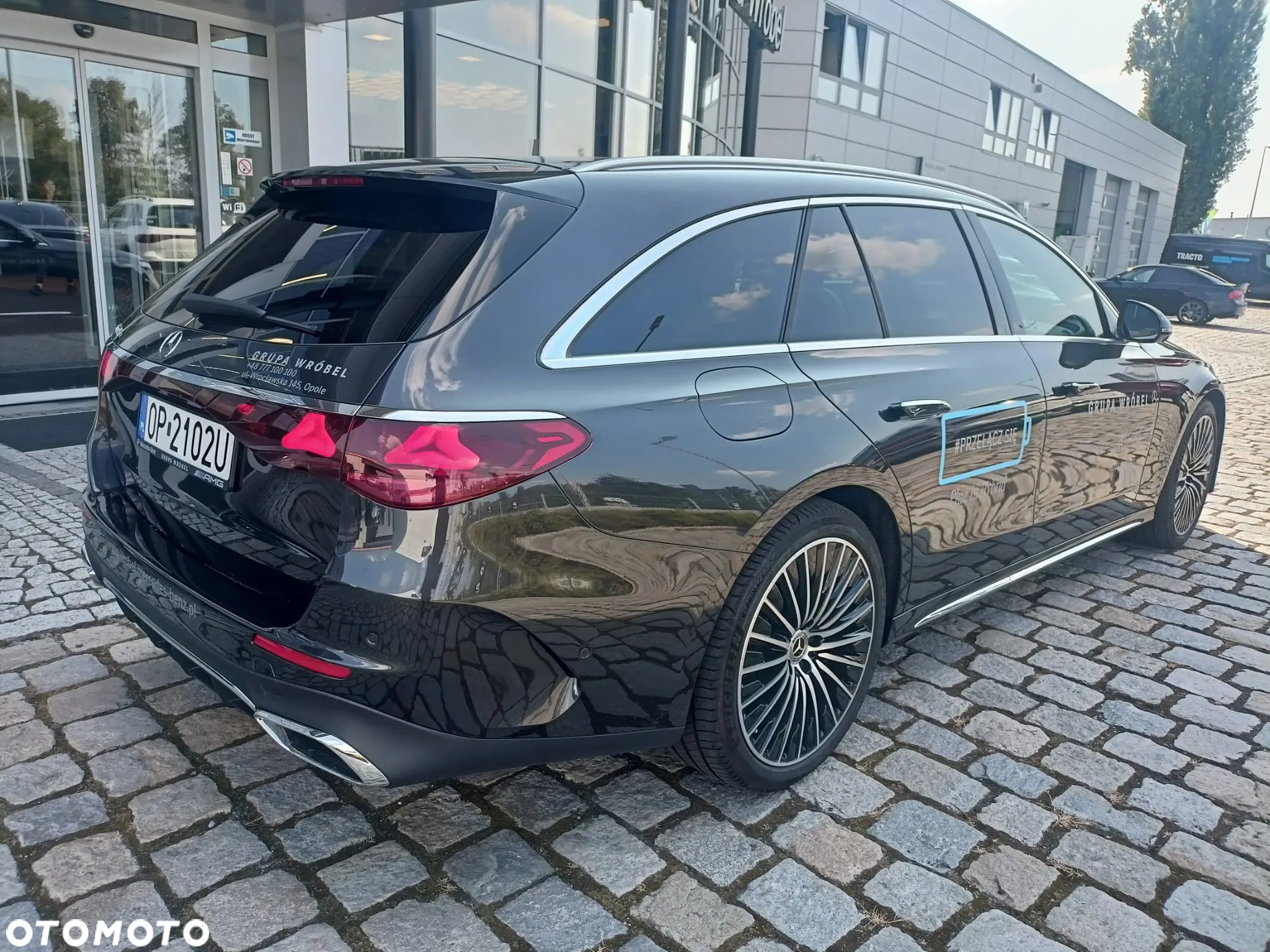 Mercedes-Benz Klasa E 300 PHEV AMG 9G-Tronic - 4