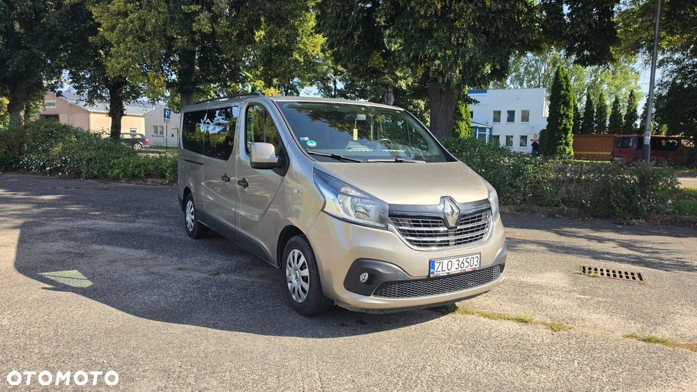 Renault Trafic Grand 1.6 dCi - 1