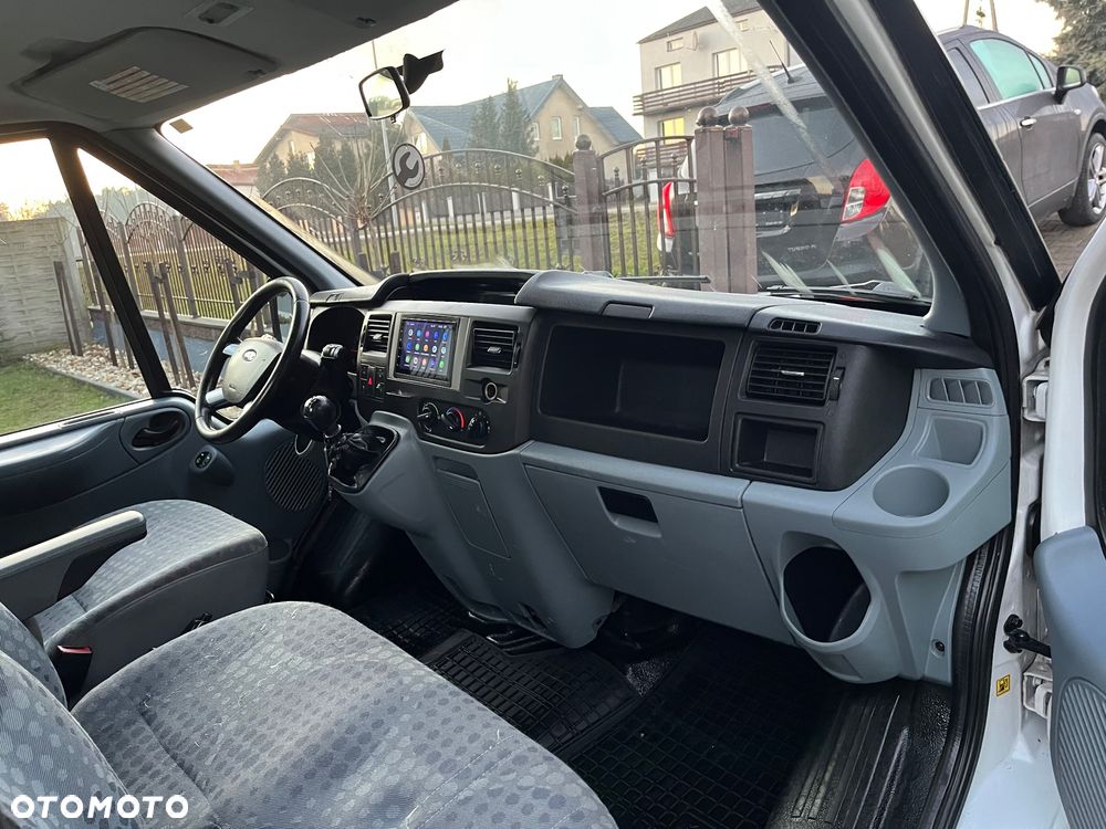Ford Transit - 10