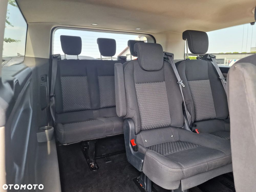 Ford Tourneo Custom 310 L2H1 VA Autm Titanium X - 25