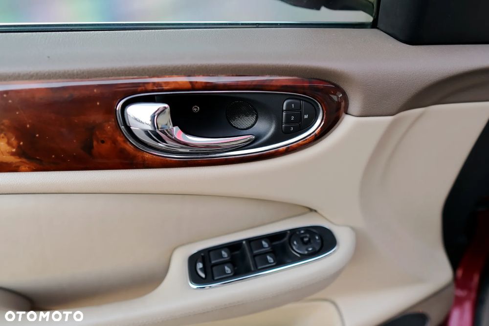 Jaguar XJ XJ8 4.2 LWB - 22