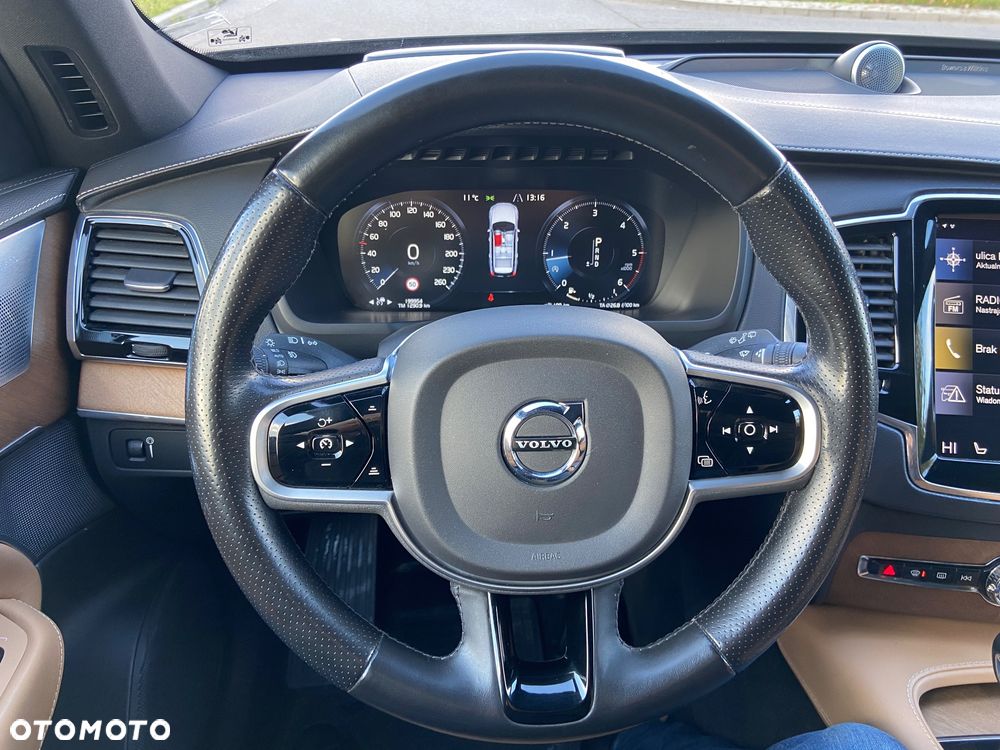 Volvo XC 90 - 26