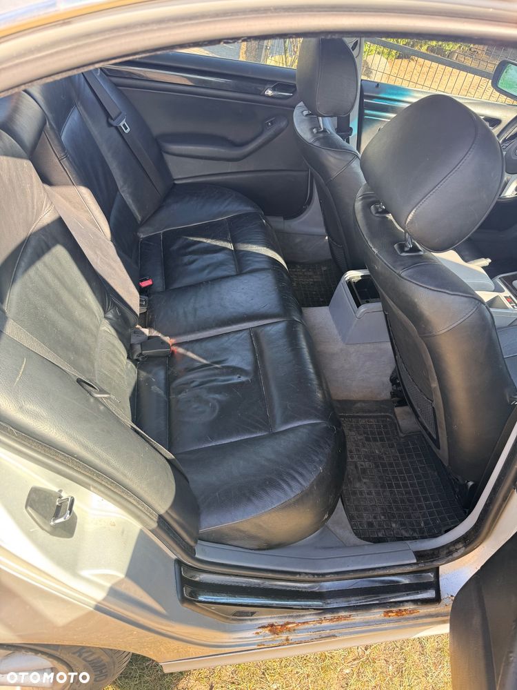 BMW Seria 3 323i - 18
