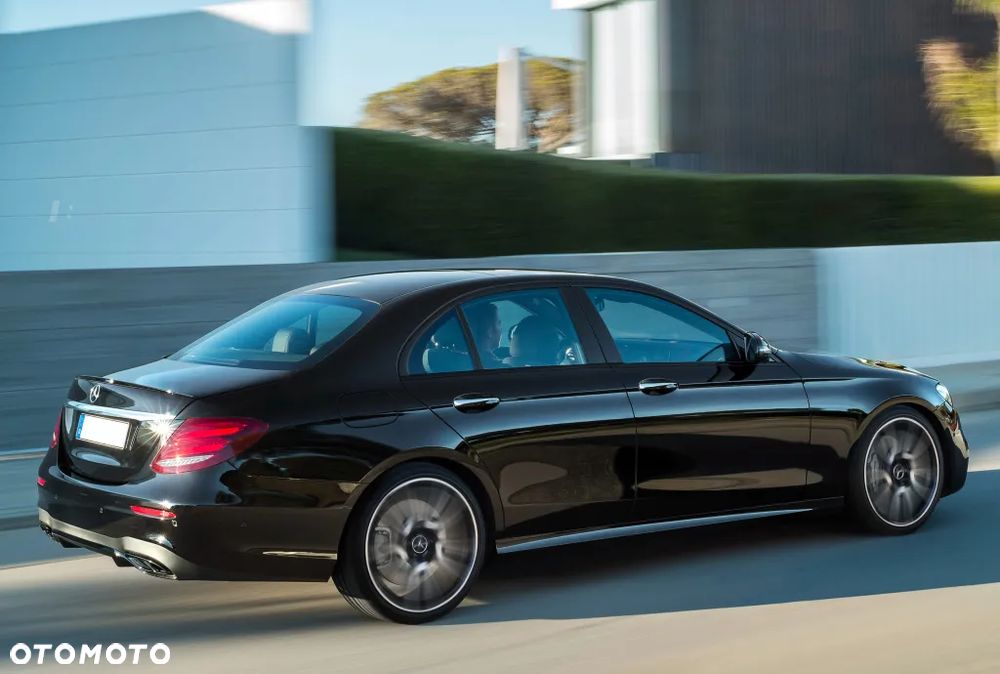MERCEDES W213 SPOILER LOTKA NA KLAPĘ AMG PODKŁAD! - 7