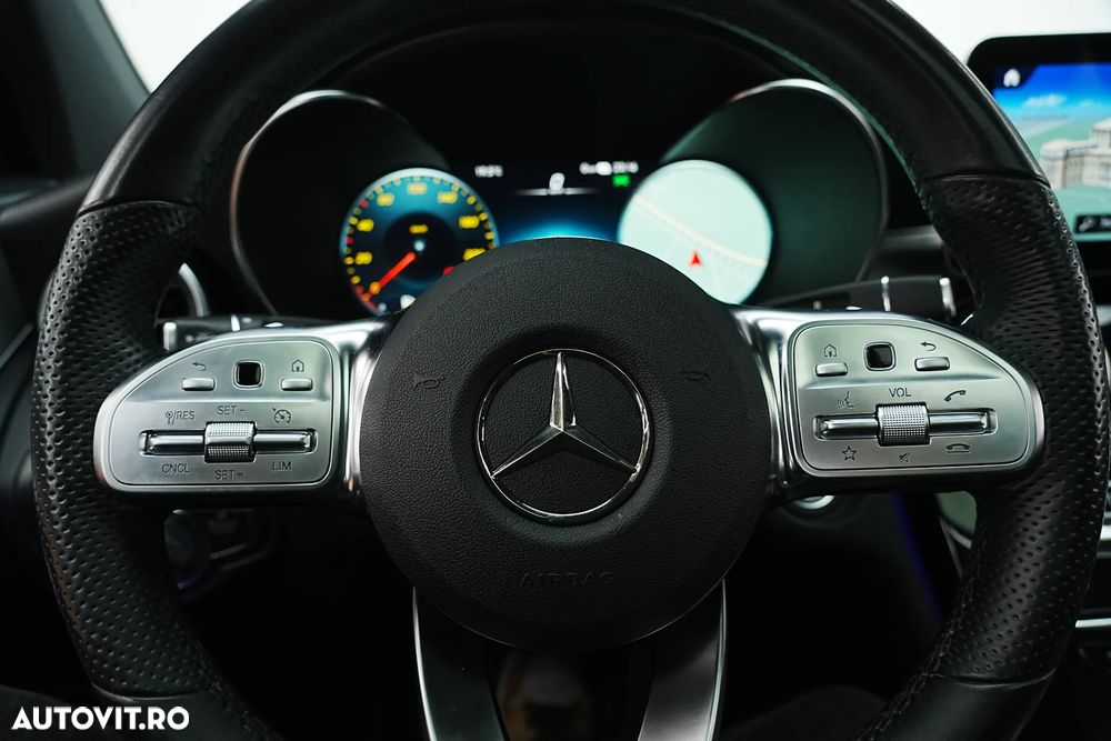 Mercedes-Benz GLC Coupe 300 e 4Matic 9G-TRONIC AMG Line - 19