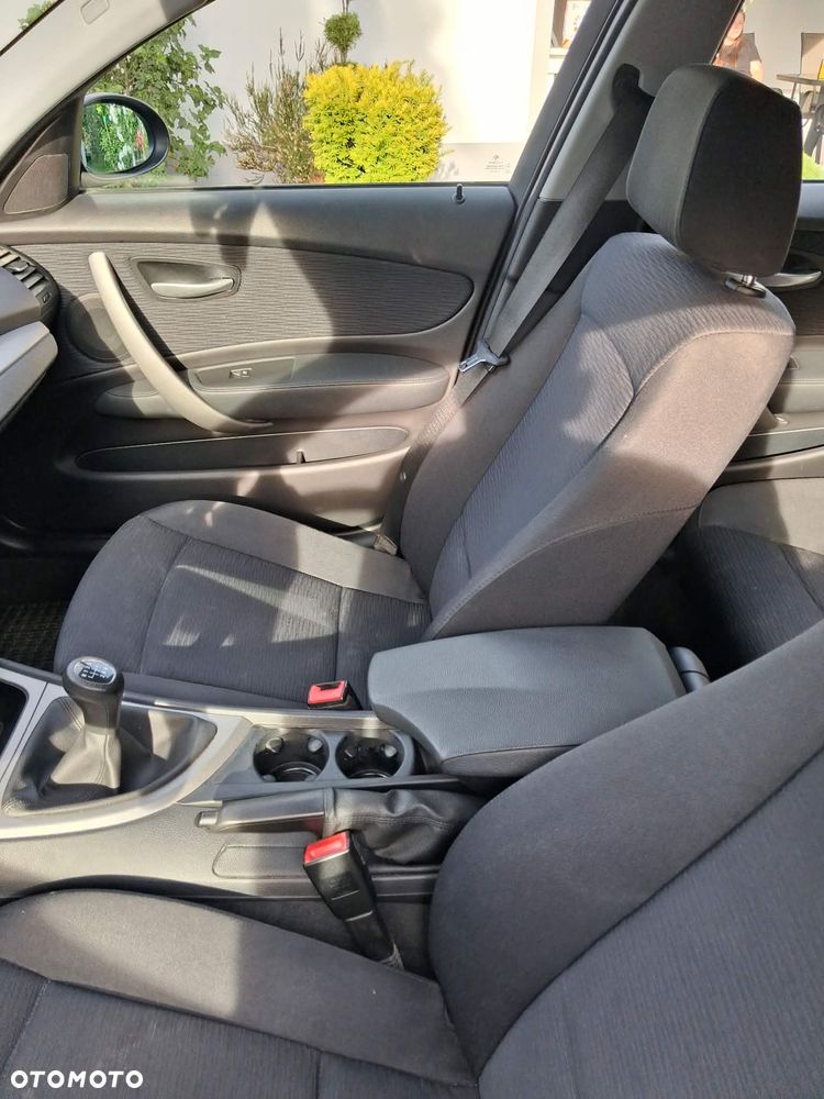 BMW Seria 1 - 23