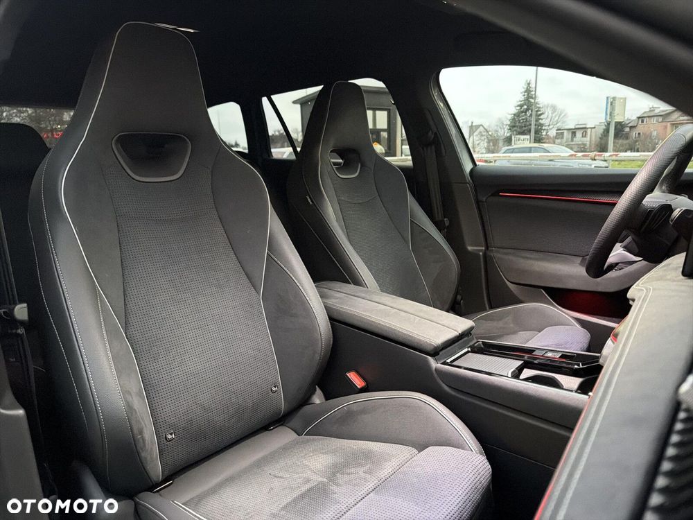 Skoda Superb 2.0 TSI Sportline DSG - 18