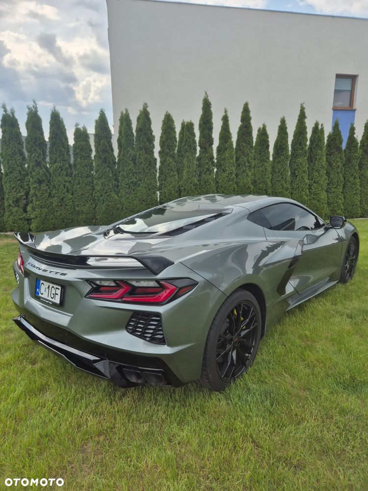 Chevrolet Corvette - 15
