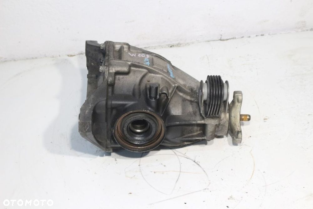 Most Dyferencjał Mercedes W205 1.6 CDI 2053508607 - 5