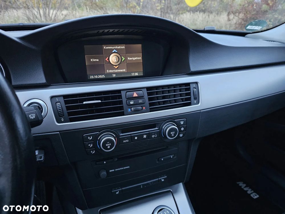 BMW Seria 3 318i - 31