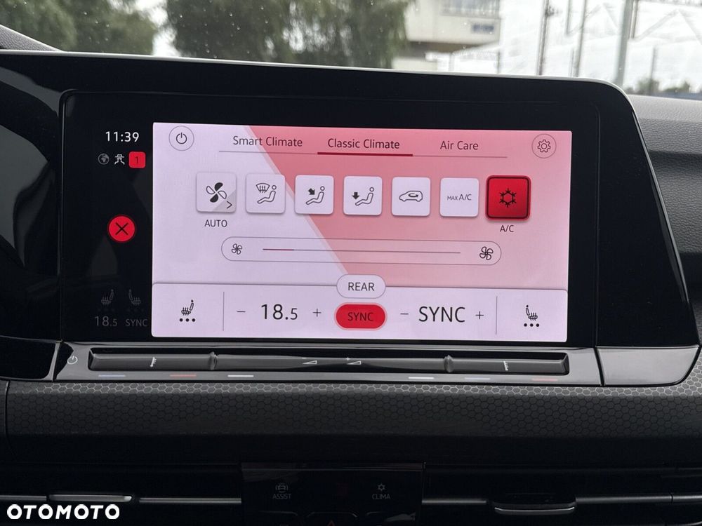 Volkswagen Golf - 25