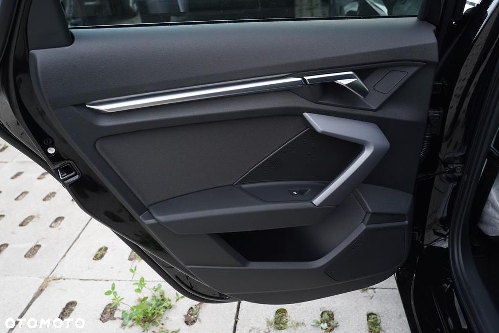 Audi A3 Sportback TFSI mHEV 110 kW Advanced S tronic - 8