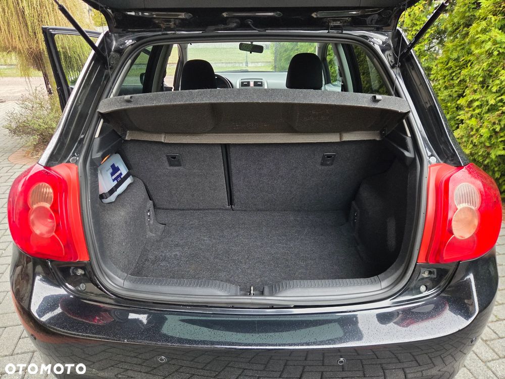 Toyota Auris 1.4 D-4D Terra - 27