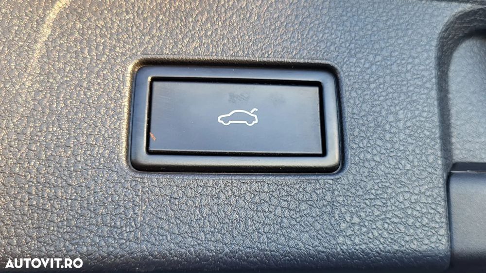 Volkswagen Passat - 12