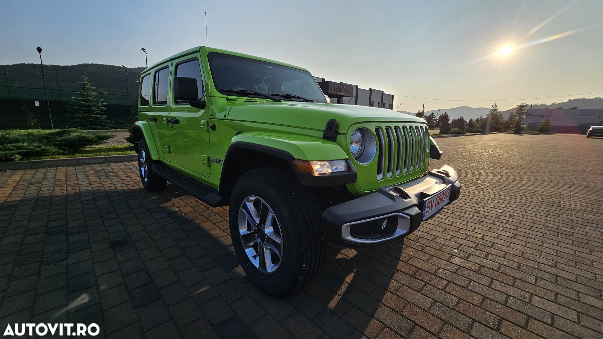 Jeep Wrangler Unlimited 2.0 Turbo AT8 Sahara - 1