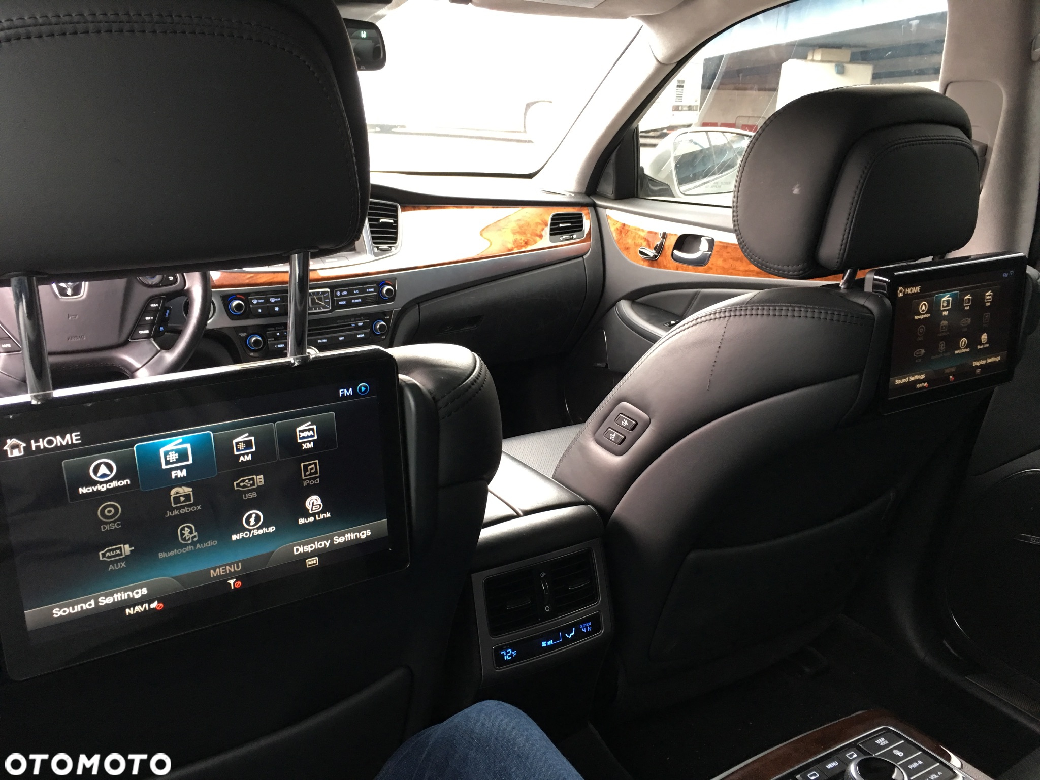 Hyundai Equus - 23