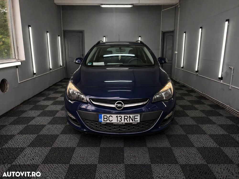 Opel Astra 1.6 CDTI DPF ecoFLEX TourerStart/Stop Edition - 10