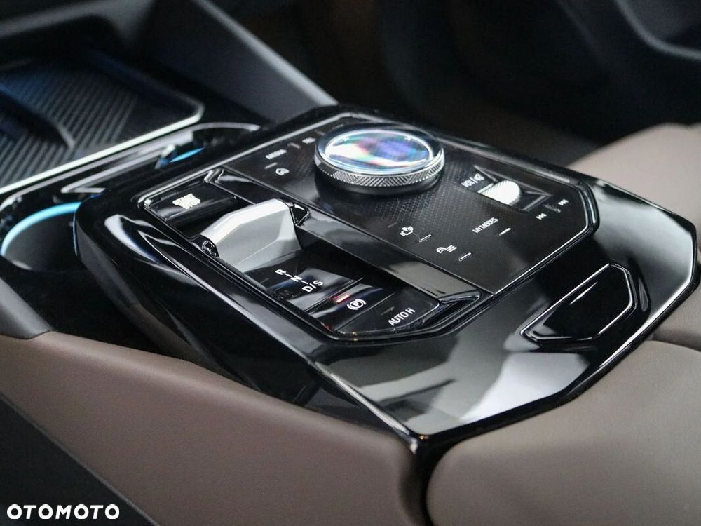 BMW Seria 5 - 23