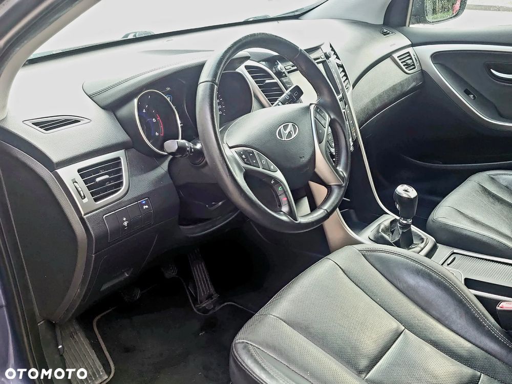 Hyundai i30 1.6 CRDi Premium - 22
