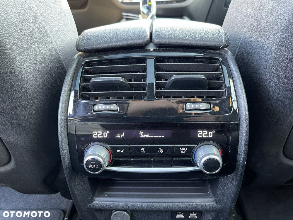 BMW Seria 5 520d xDrive Sport Line - 15