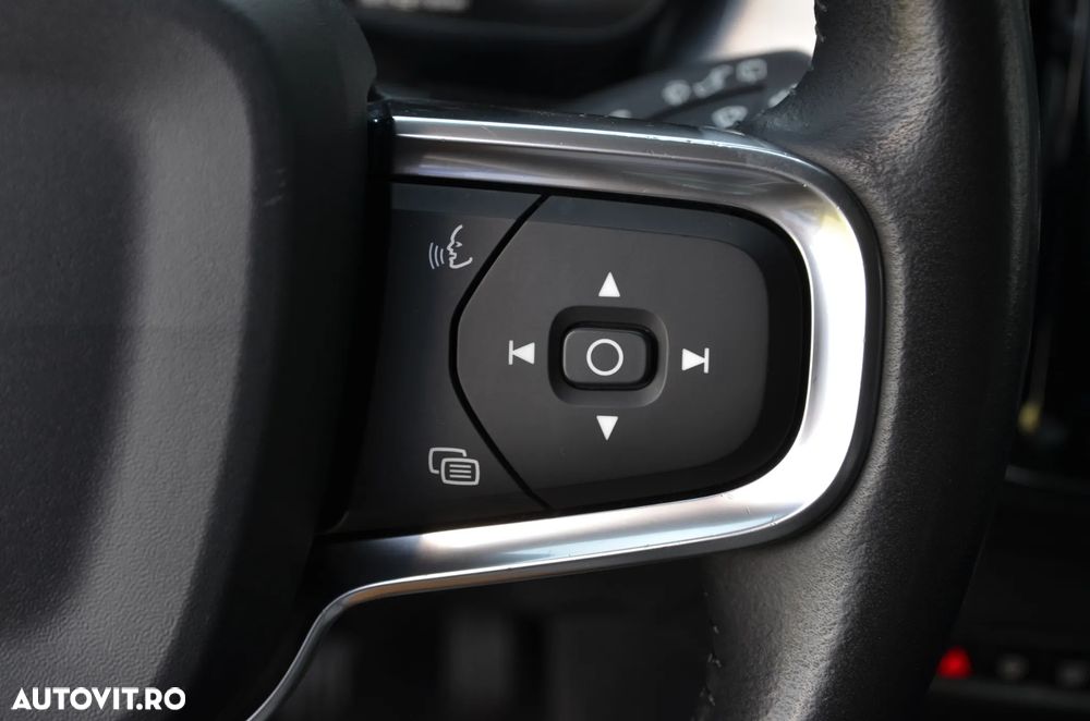 Volvo XC 40 D3 Momentum - 32