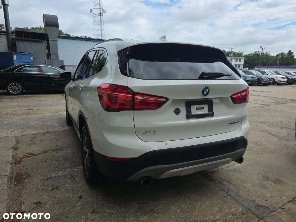BMW X1 - 3