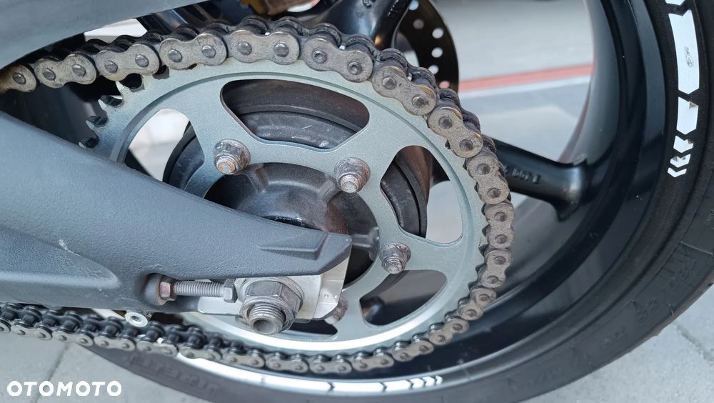 Triumph Street Triple - 3