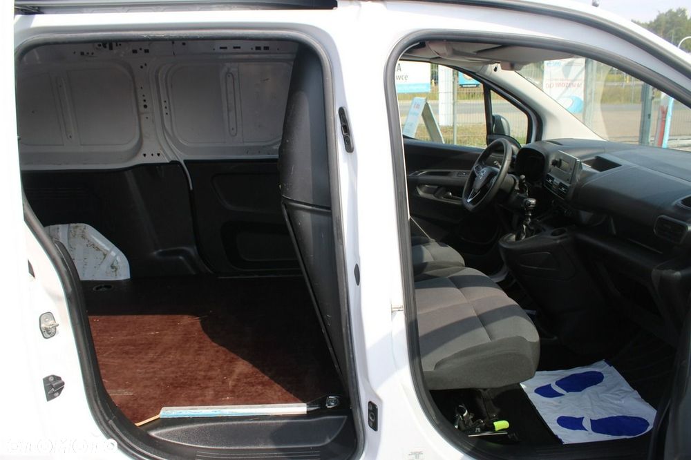 Opel Combo - 22