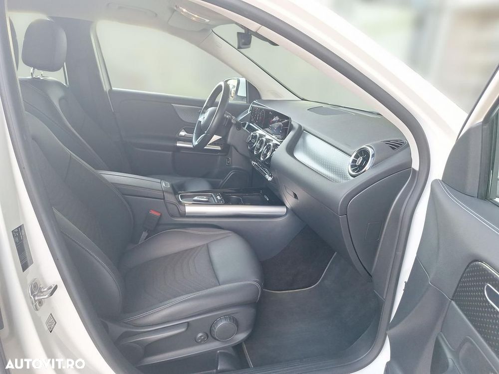 Mercedes-Benz GLA 220 d 4MATIC - 15