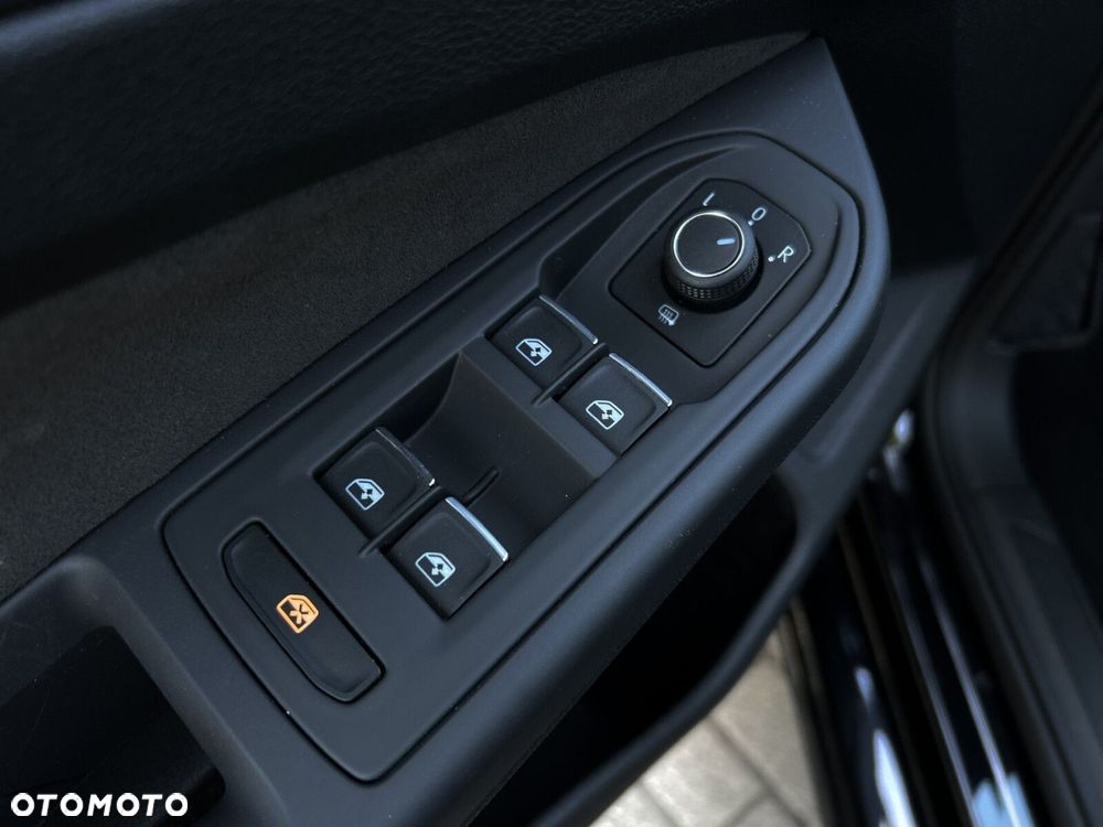 Volkswagen Golf 1.5 eTSI EVO Style DSG - 11