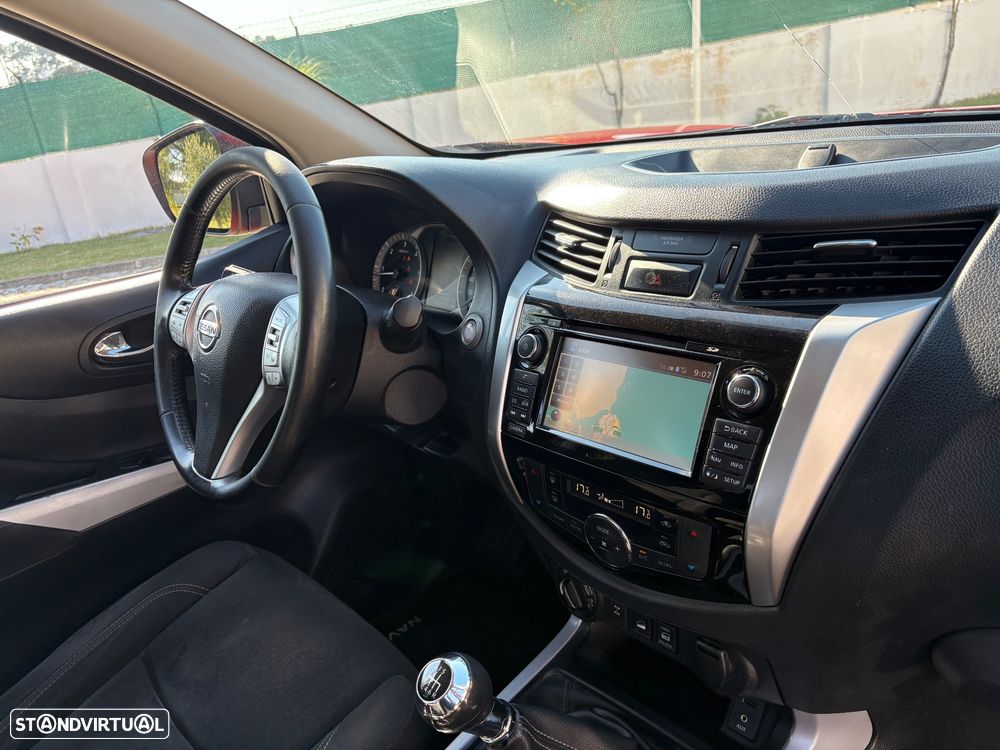 Nissan Navara 2.3 dCi CD 4WD N-Connecta Nav - 35