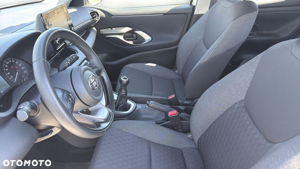 Toyota Yaris - 15