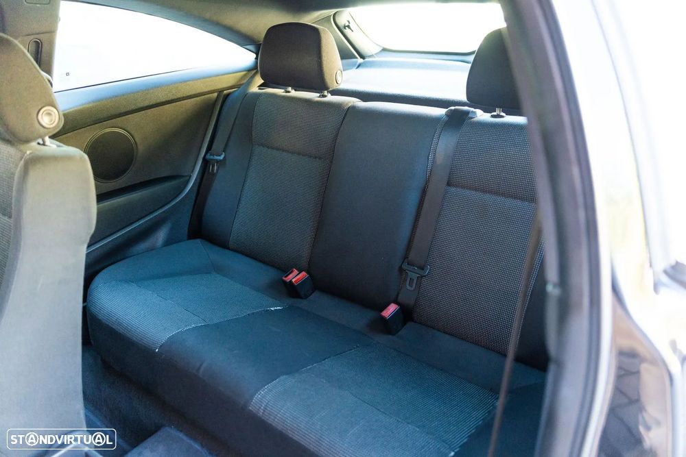 Opel Astra GTC 1.7 CDTI - 18
