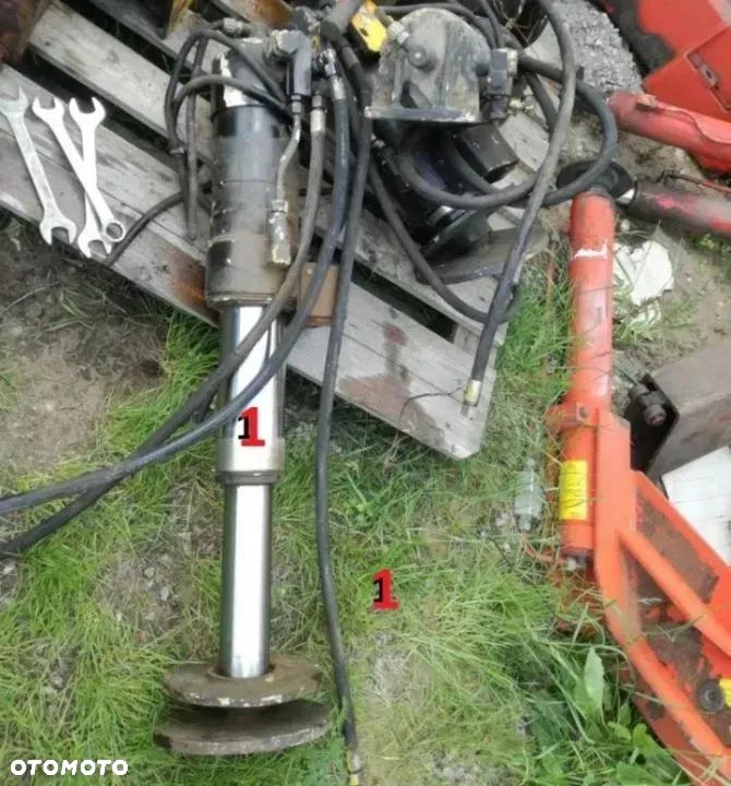 Stabilizator Belka  Hydrauliczna Podpora HDS Wywrot Kiper Siłownik Palfinger Hiab IVECO DAILY - 1