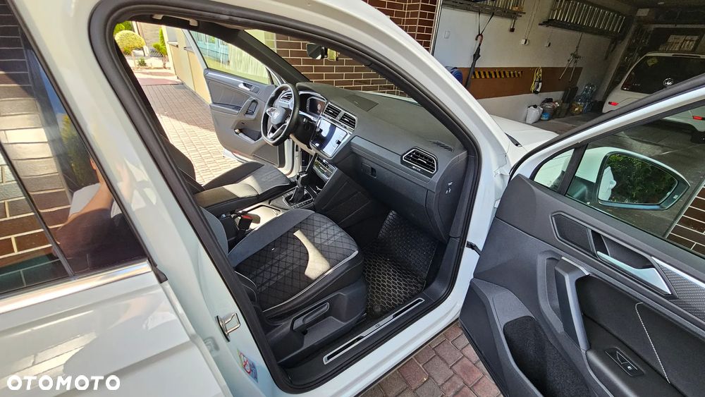 Volkswagen Tiguan - 8