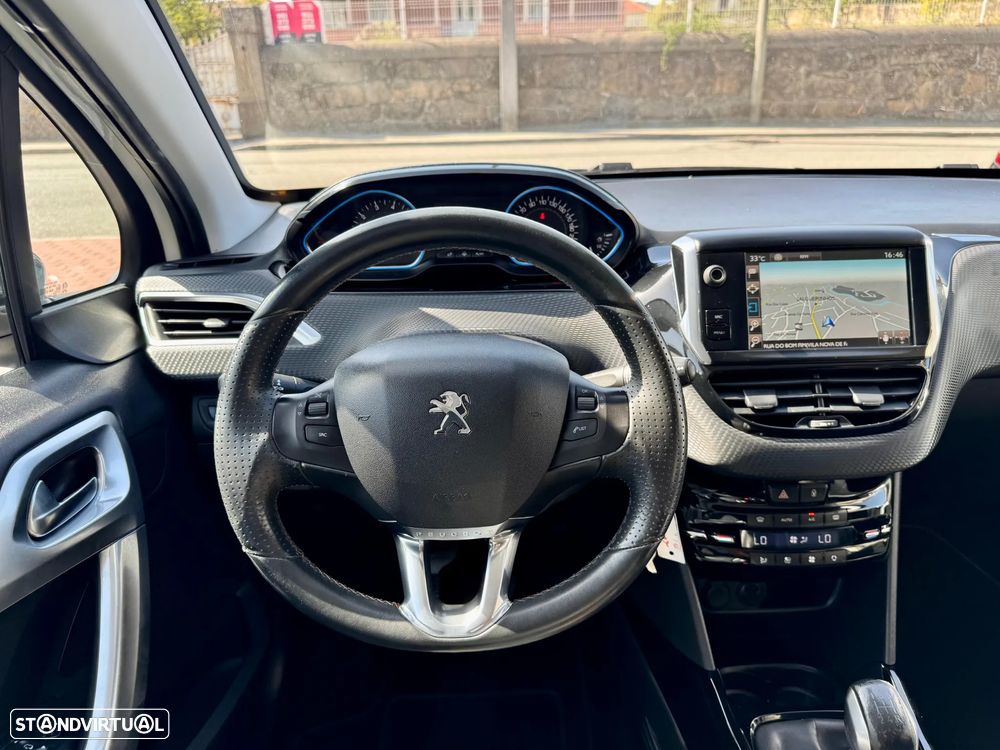 Peugeot 2008 1.2 PureTech Crossway - 18