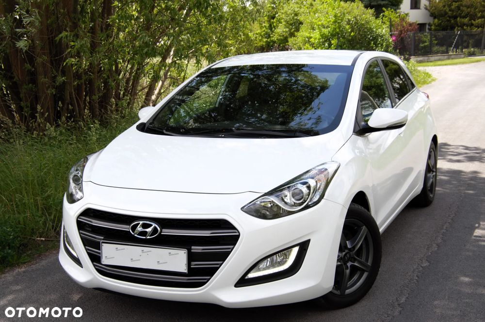 Hyundai i30 blue 1.6 GDI Passion - 10