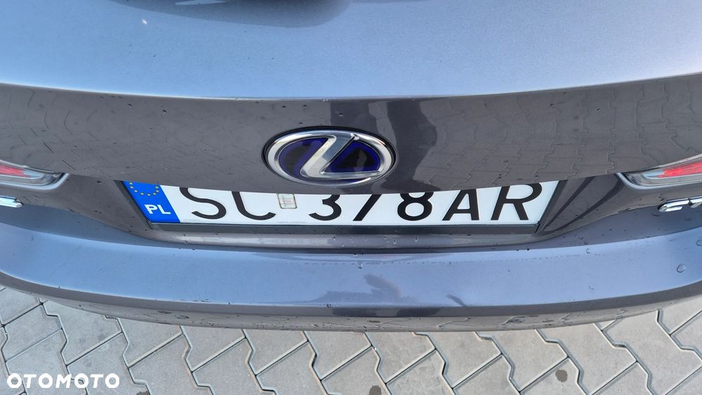 Lexus CT 200h Prestige - 12