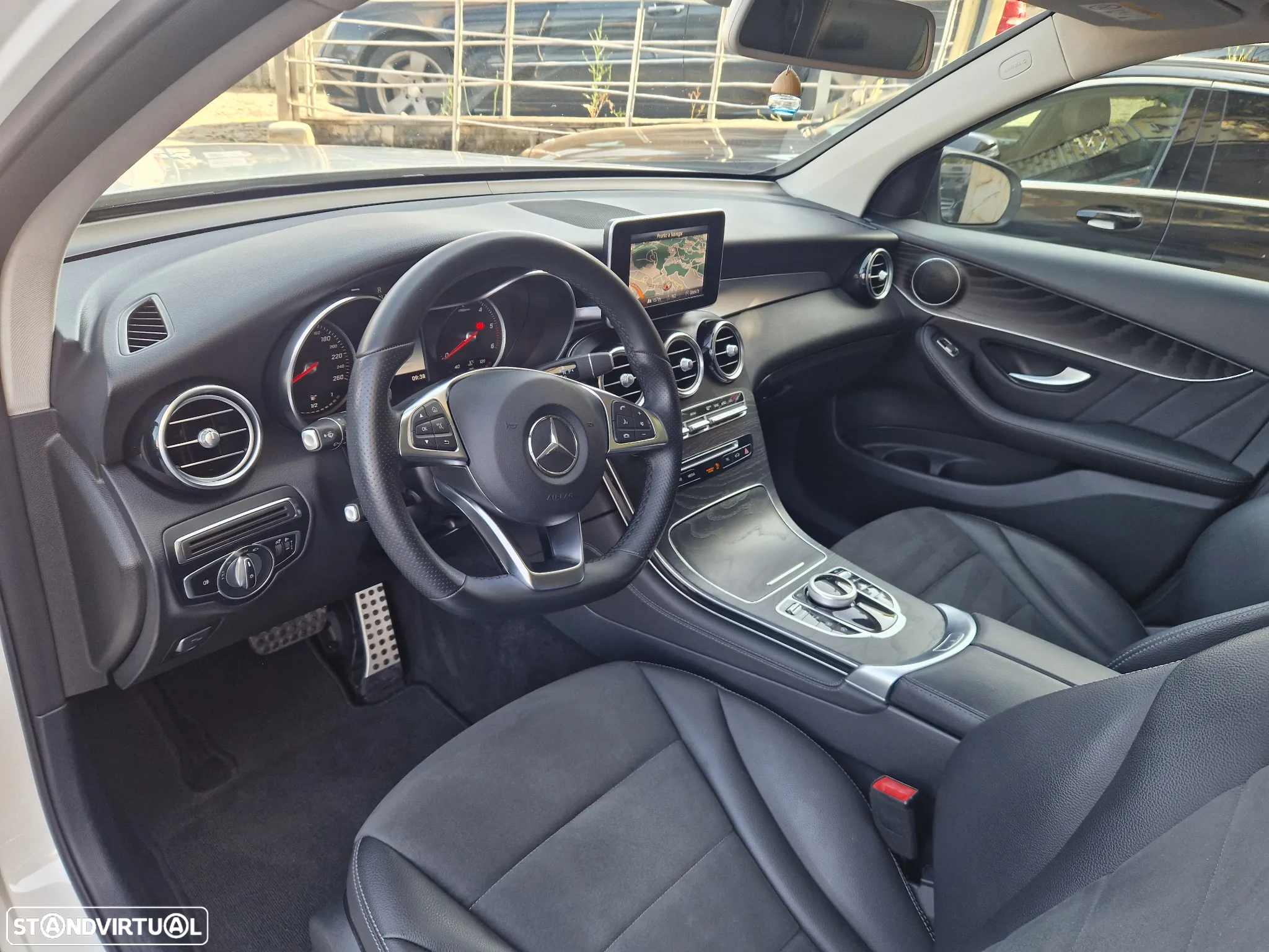 Mercedes-Benz GLC 250 d AMG Line 4-Matic - 17