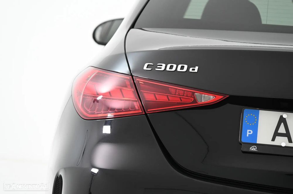 Mercedes-Benz C 300 d AMG Line - 11
