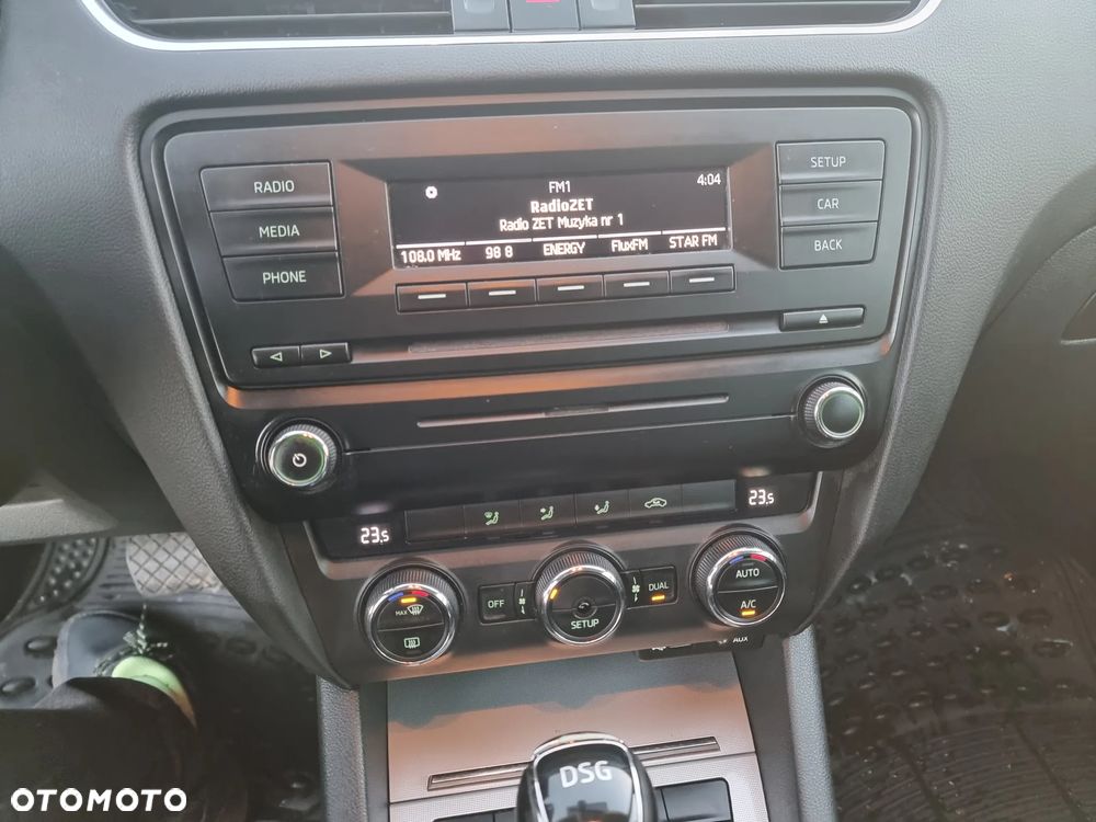 Skoda Octavia 1.6 TDI Ambiente DSG - 17