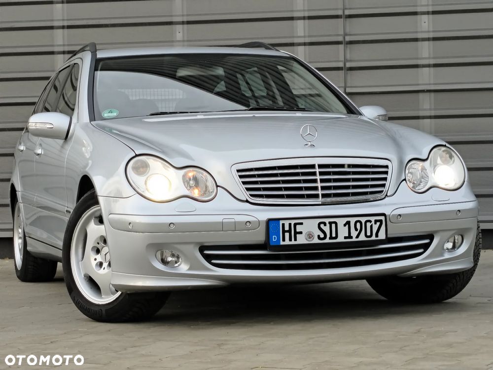 Mercedes-Benz Klasa C 180 Kompressor Automatik Avantgarde Sport Edition - 5